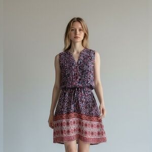 GAP dress, size Small, ted blue floral, tie waist ,blouson bodice, geometric hem